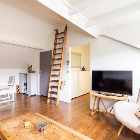 Apartment De Egelhut Bergen